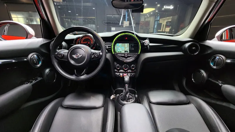 MINI Hatch