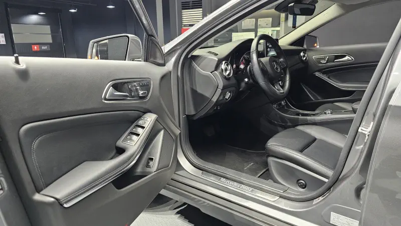 Mercedes-Benz GLA-Class