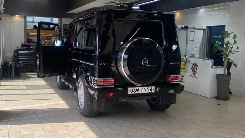 Mercedes-Benz G-Class
