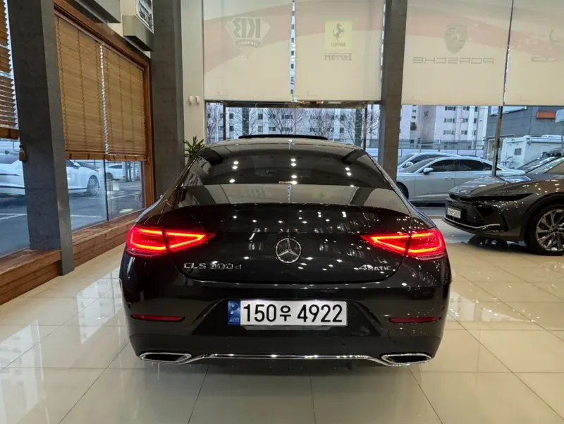 Mercedes-Benz CLS-Class