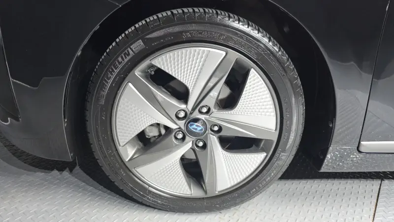 Hyundai Ioniq