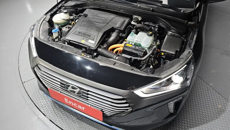 Hyundai Ioniq