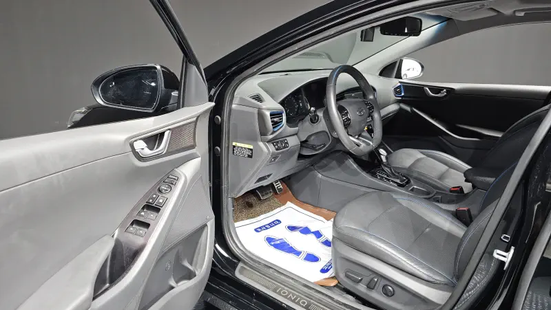 Hyundai Ioniq