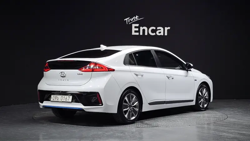 Hyundai Ioniq