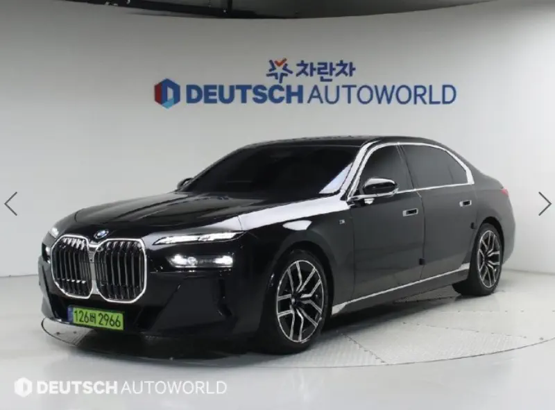 BMW 7-Series