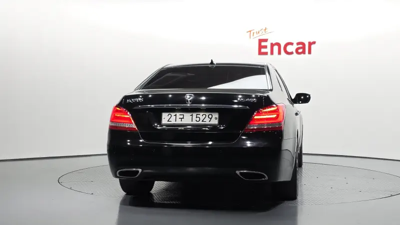 Hyundai Equus