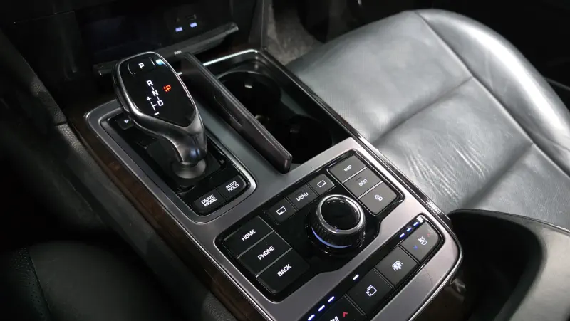 Hyundai Equus