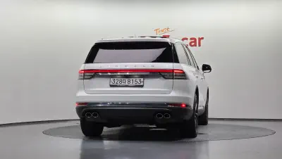 Lincoln Aviator