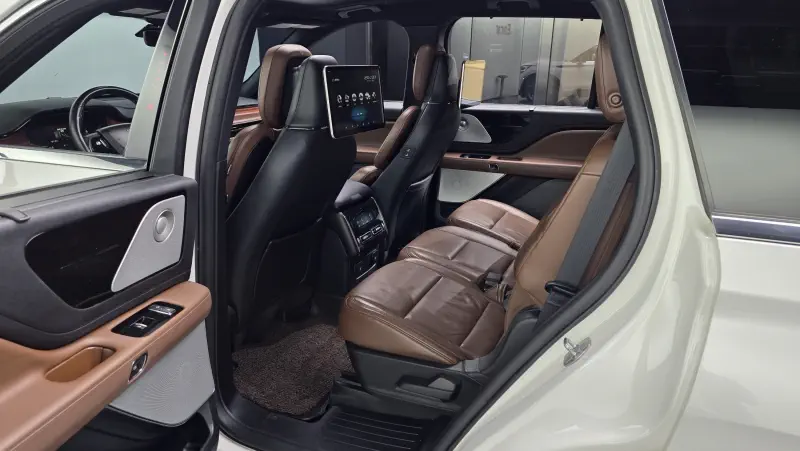 Lincoln Aviator