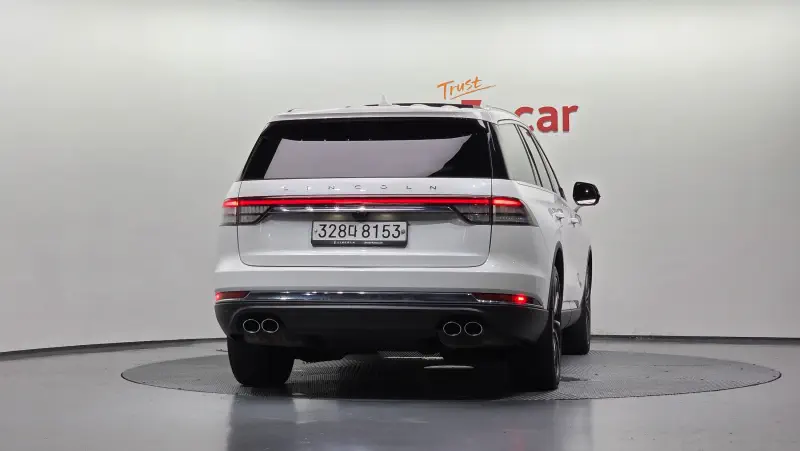 Lincoln Aviator