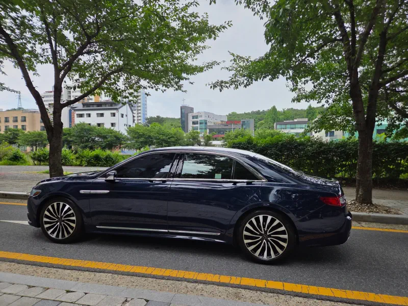 Lincoln Continental