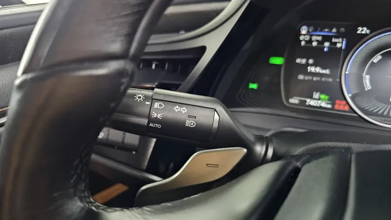 Lexus ES300h