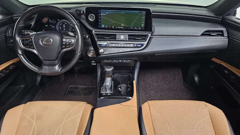 Lexus ES300h