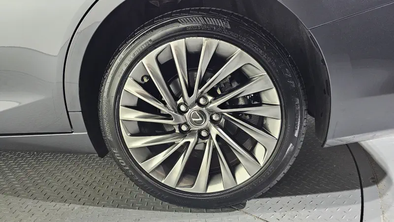 Lexus ES300h