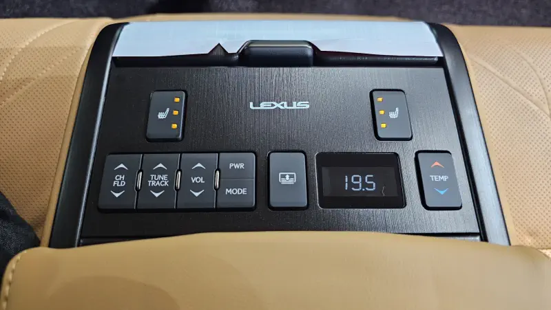Lexus ES300h