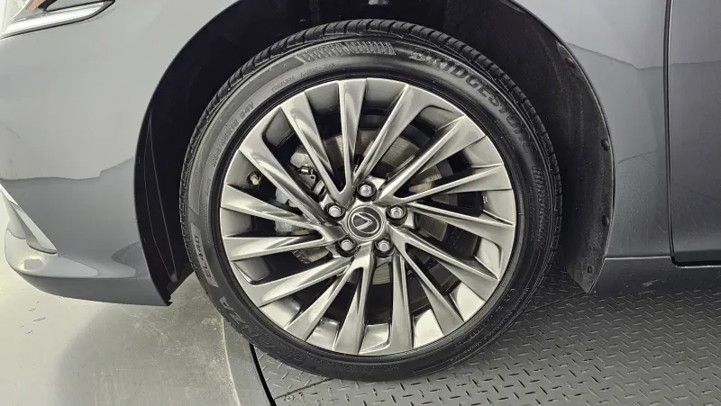 Lexus ES300h