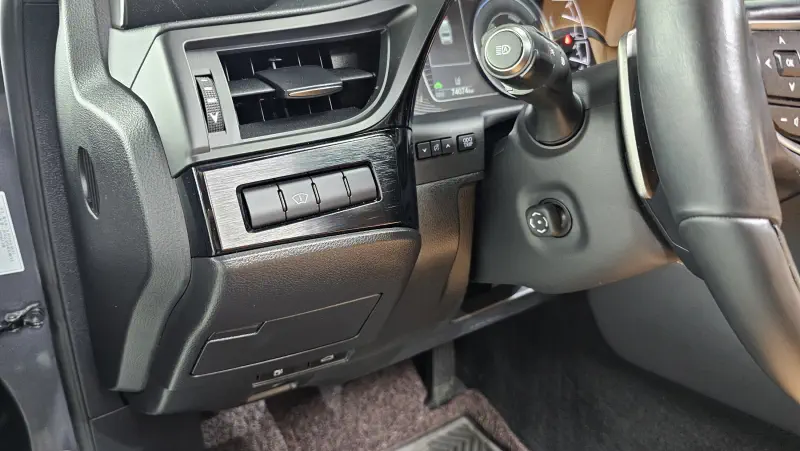 Lexus ES300h