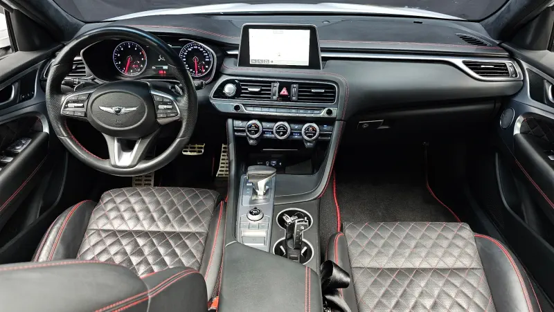 Genesis G70