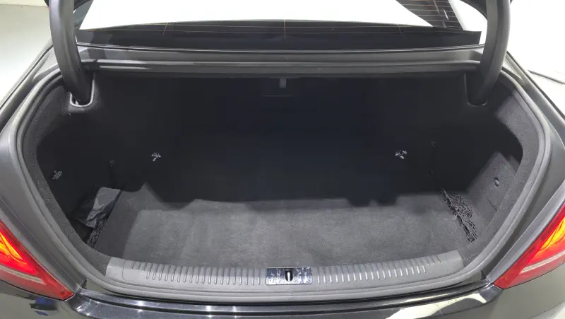 Genesis EQ900