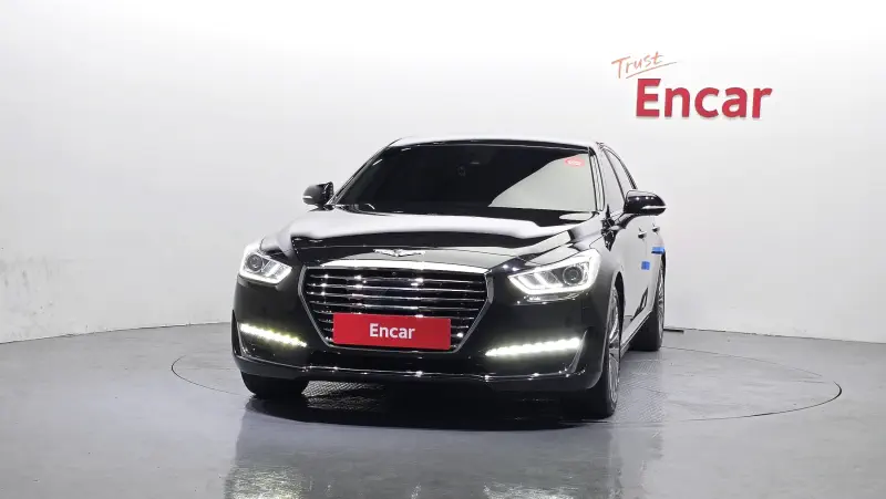 Genesis EQ900