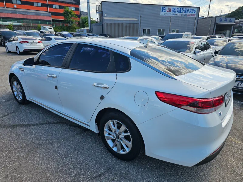 Kia K5