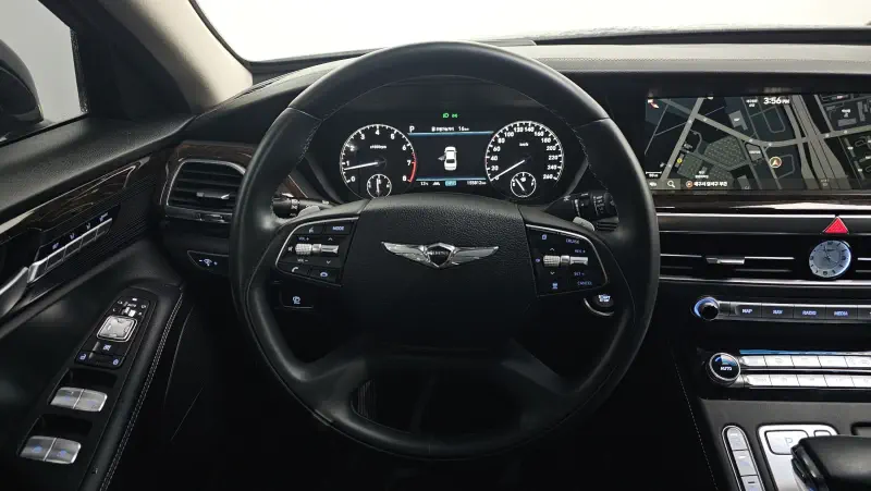 Genesis G90