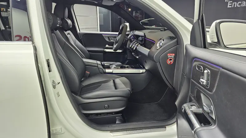 Mercedes-Benz GLB-Class