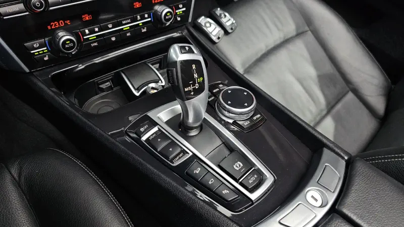 BMW 5-Series Gran Turismo