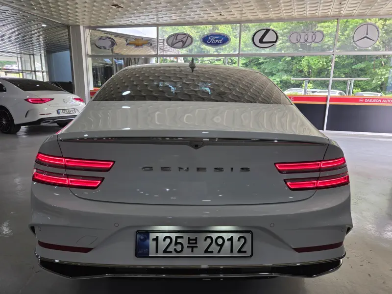 Genesis G80