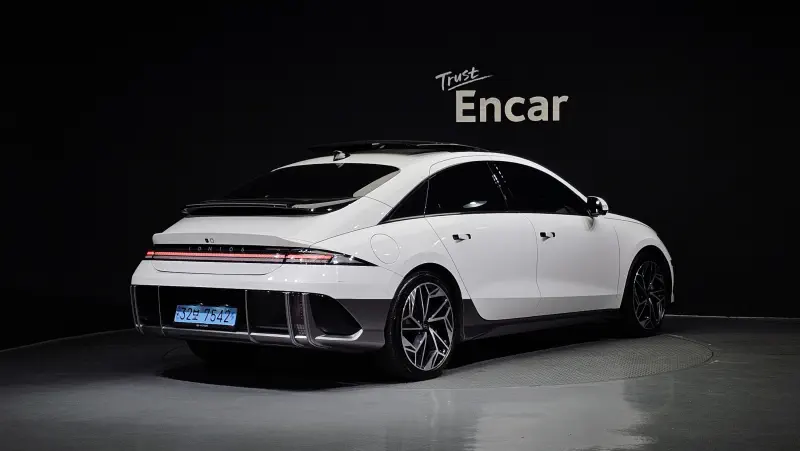 Hyundai Ioniq 6