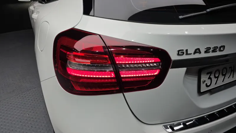 Mercedes-Benz GLA-Class