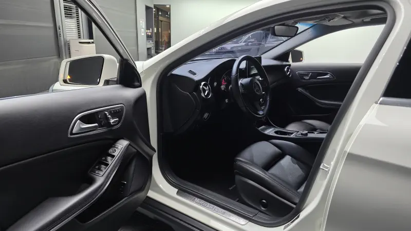 Mercedes-Benz GLA-Class