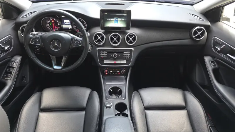 Mercedes-Benz GLA-Class