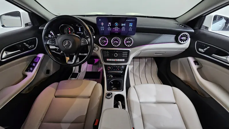 Mercedes-Benz GLA-Class