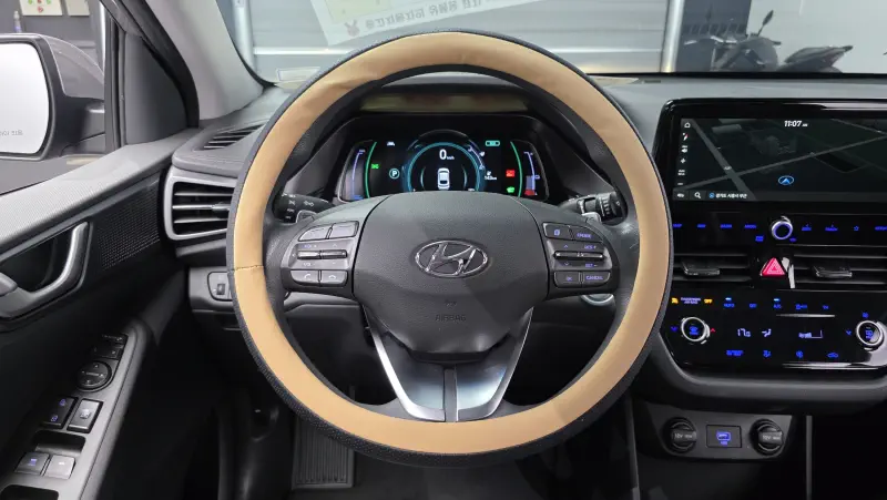 Hyundai Ioniq