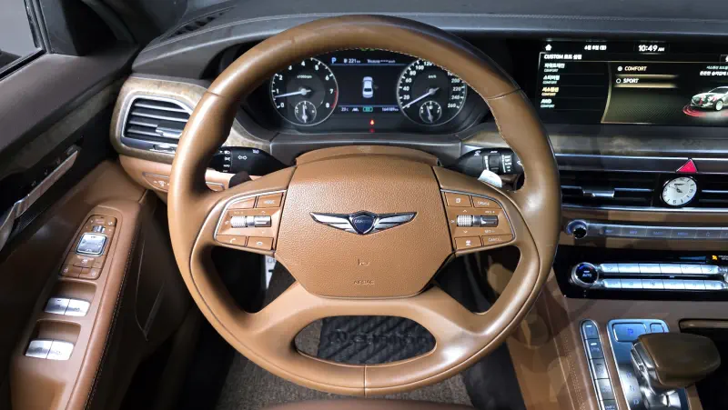Genesis G90