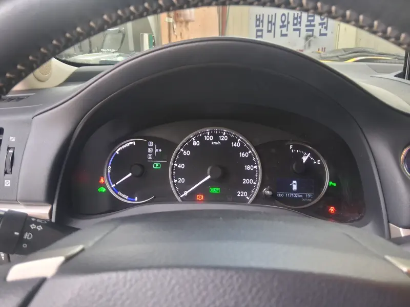 Lexus CT200h