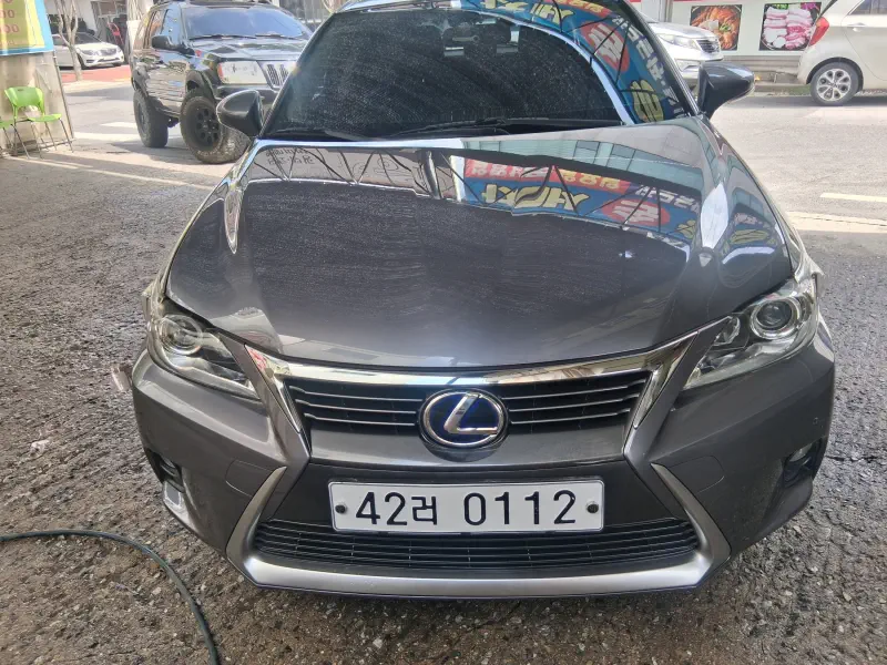 Lexus CT200h
