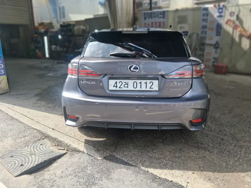 Lexus CT200h