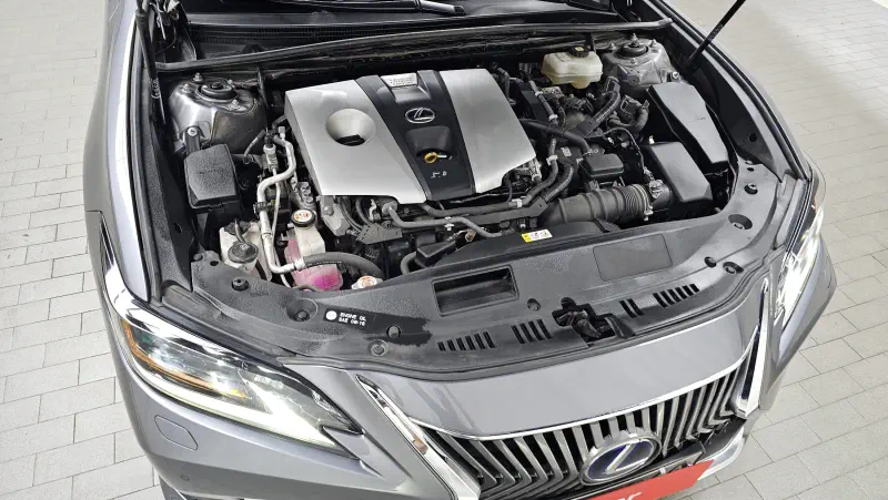 Lexus ES300h