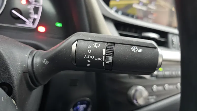 Lexus ES300h