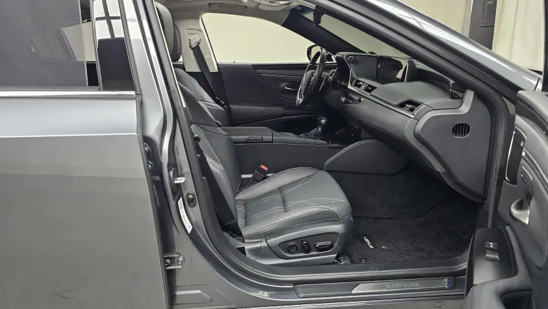 Lexus ES300h
