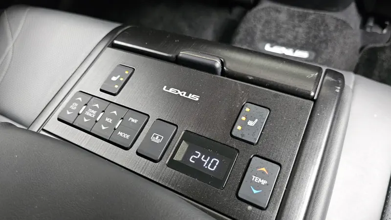 Lexus ES300h