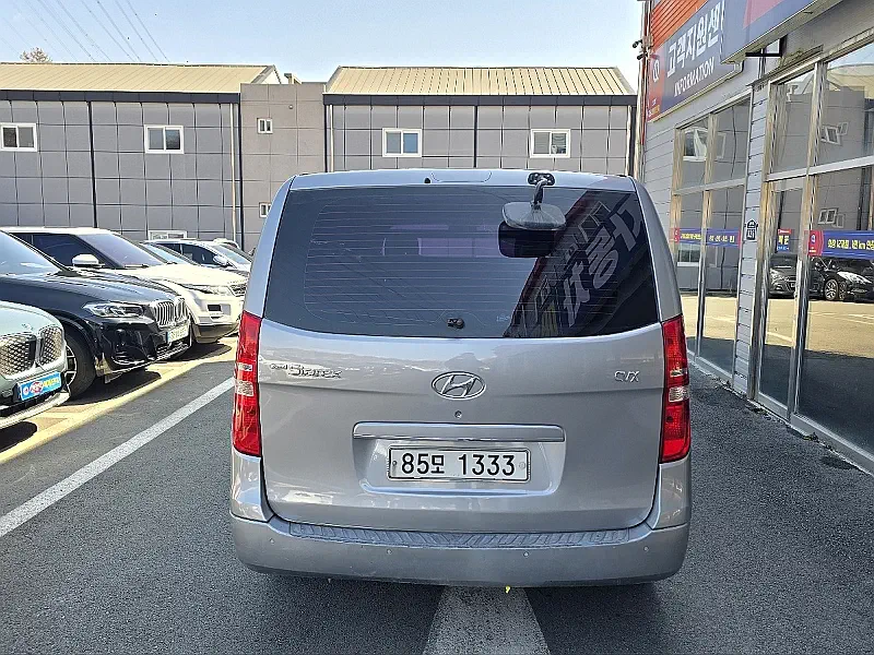 Hyundai Grand Starex