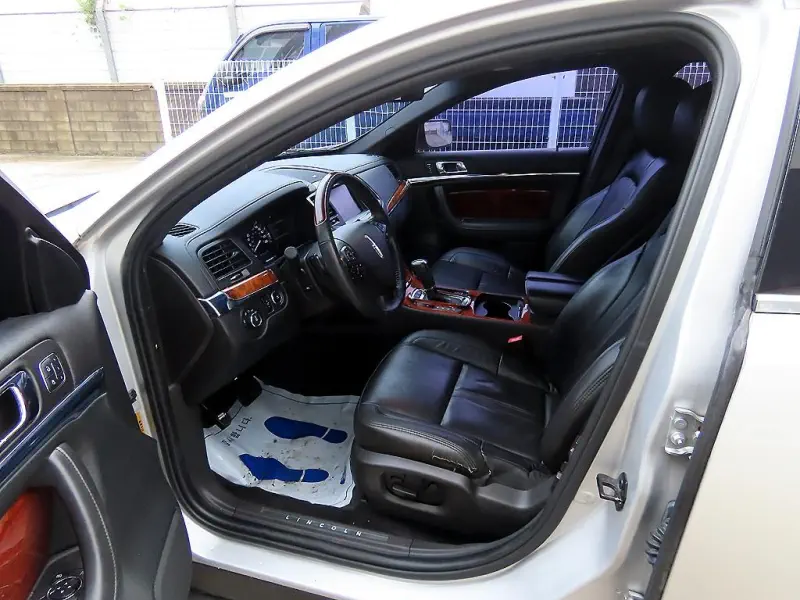 Lincoln MKS