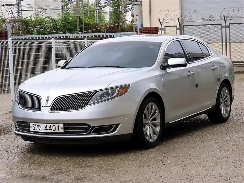 Lincoln MKS
