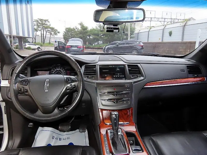 Lincoln MKS