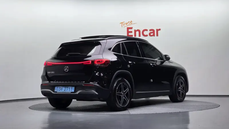 Mercedes-Benz EQA
