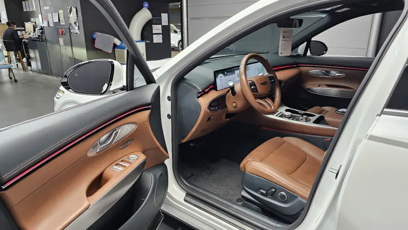 Genesis GV70
