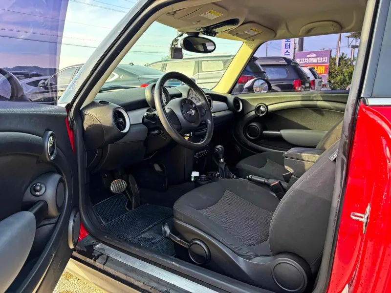 MINI Hatch